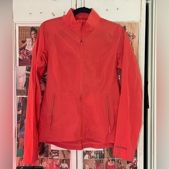 LULULEMON Fast and Free Windbreaker in Pale Raspberry 10 - Picture 5 of 6